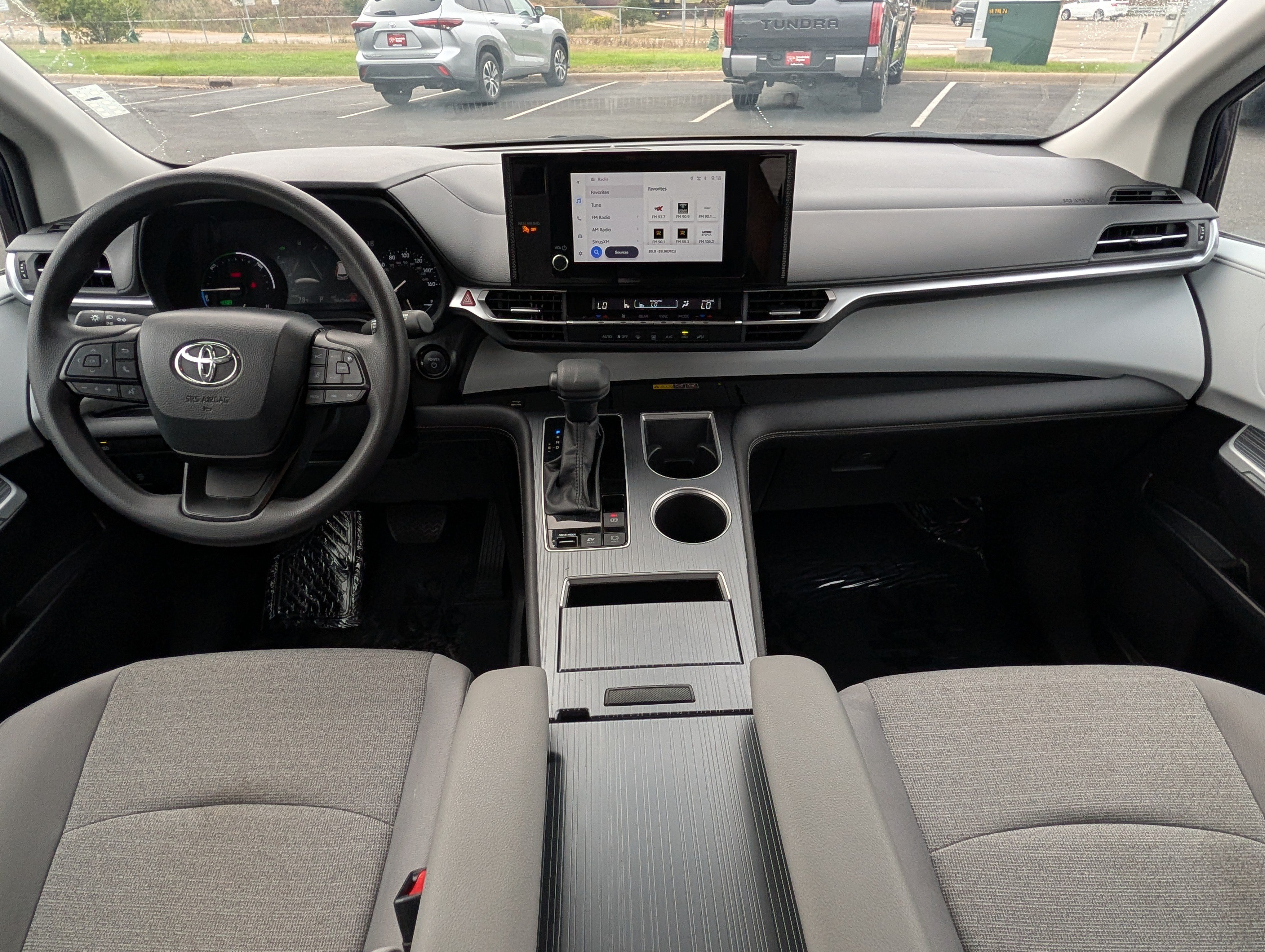 Certified 2026 Toyota Sienna LE FWD image 10