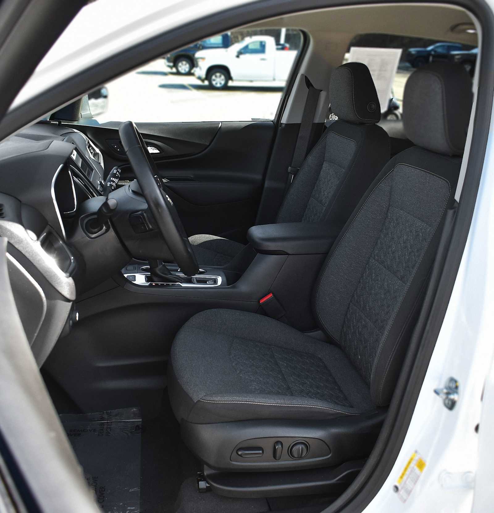 Used 2024 Chevrolet Equinox LT image 9