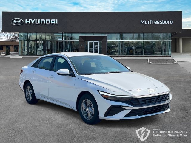 New 2026 Hyundai Elantra SE FWD image 3