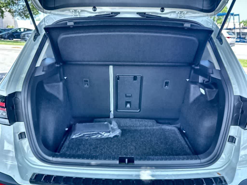 New 2026 Volkswagen Taos SE FWD image 25