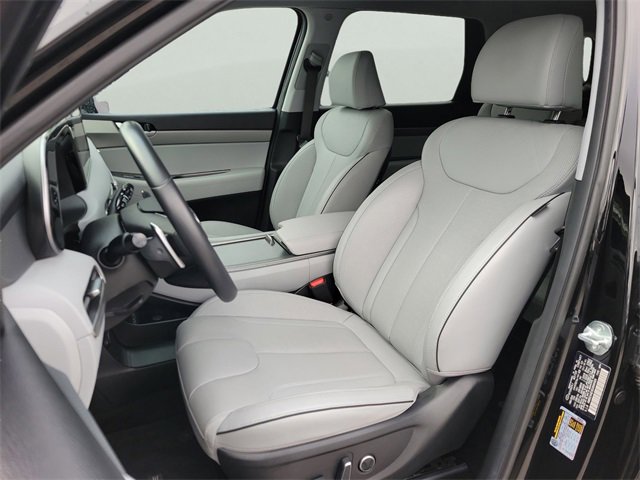 Used 2025 Hyundai Palisade SEL image 16