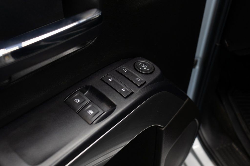 Used 2017 Chevrolet Silverado 1500 LT w/ LT Convenience Package image 16