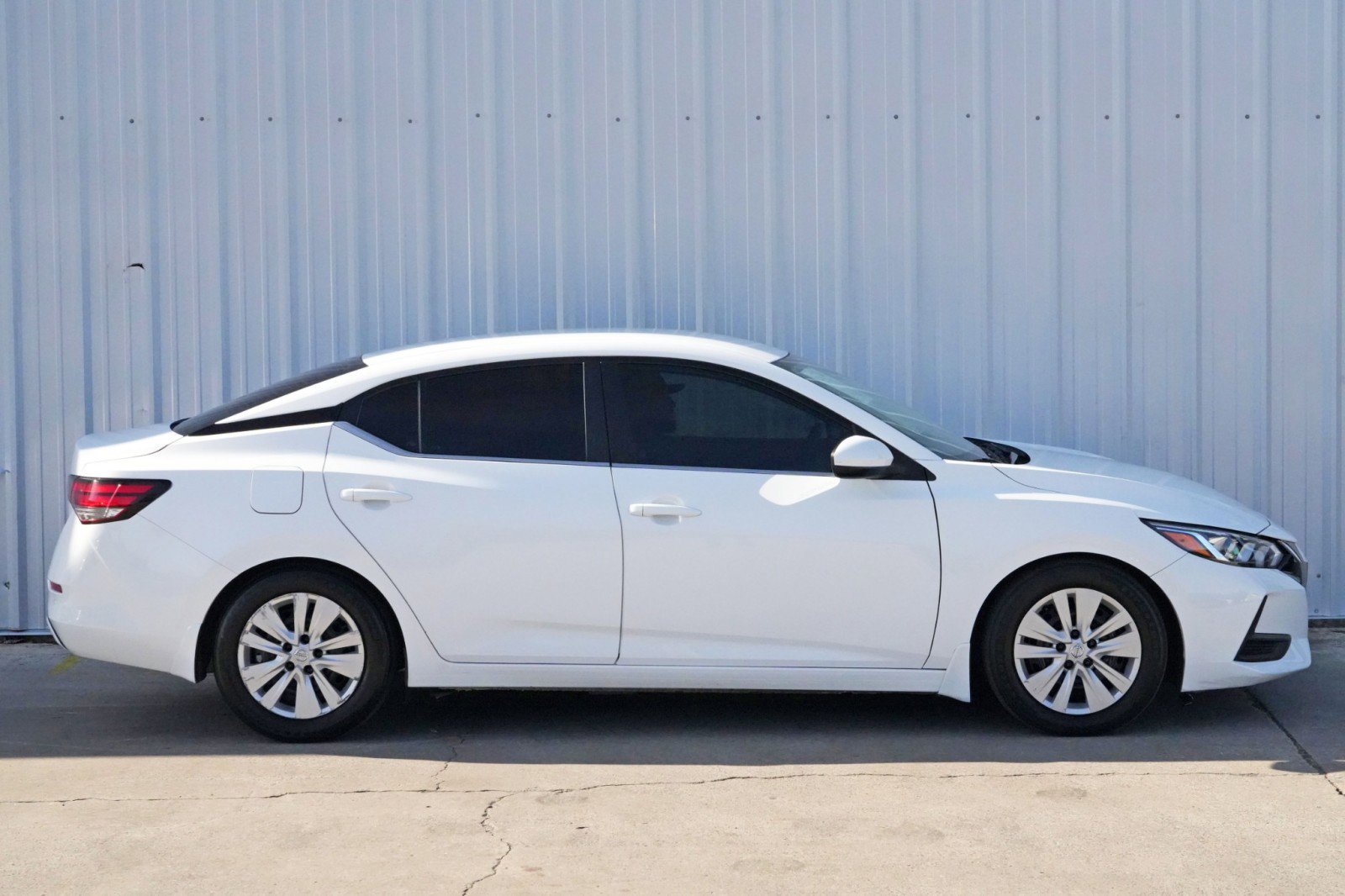 Used 2020 Nissan Sentra S image 44