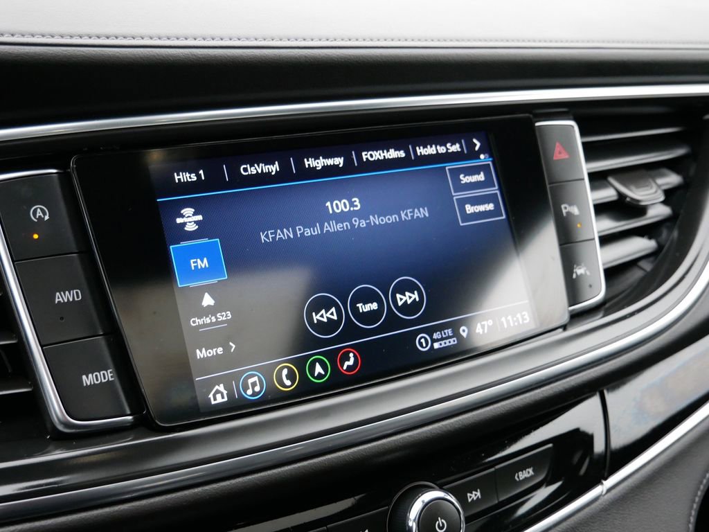 Used 2024 Buick Enclave Avenir w/ Avenir Technology Package image 19