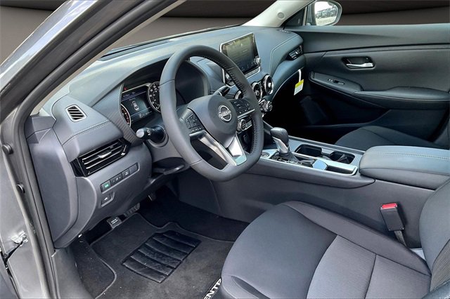 New 2025 Nissan Sentra SV image 7