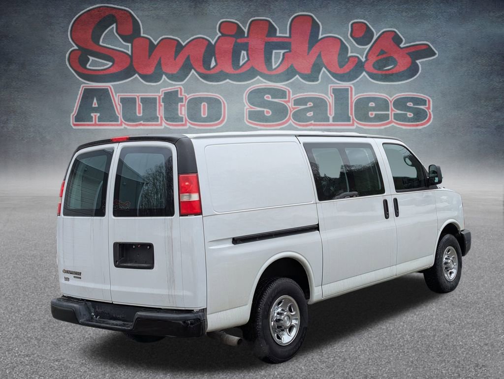 Used 2015 Chevrolet Express 2500 image 6