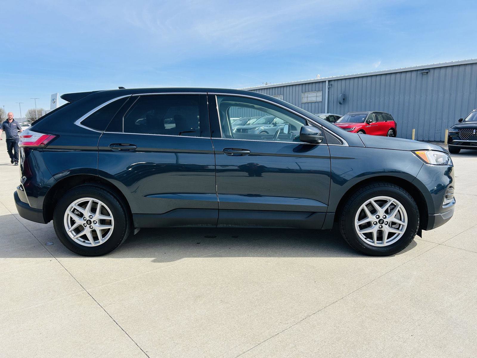 Used 2024 Ford Edge SEL w/ Convenience Package image 40