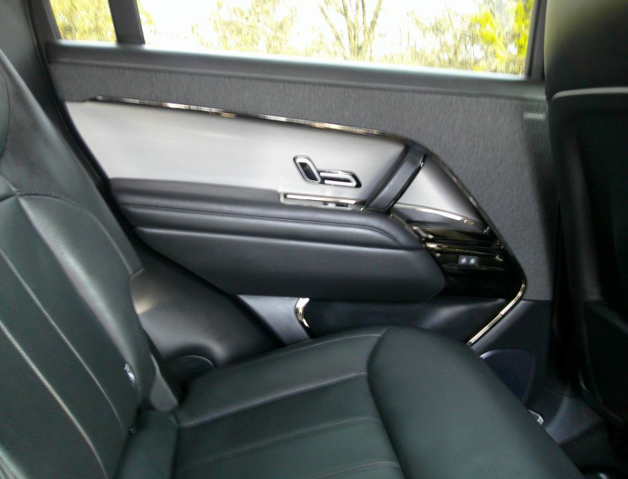 Used 2023 Land Rover Range Rover Sport SE image 56