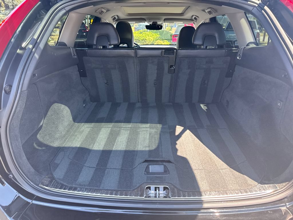 Used 2015 Volvo XC60 T6 w/ Proximity Package AWD/4WD image 41