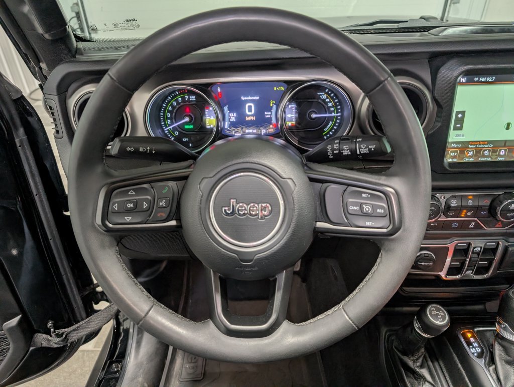 Used 2023 Jeep Wrangler Unlimited w/ Sun & Screen Package AWD/4WD image 16