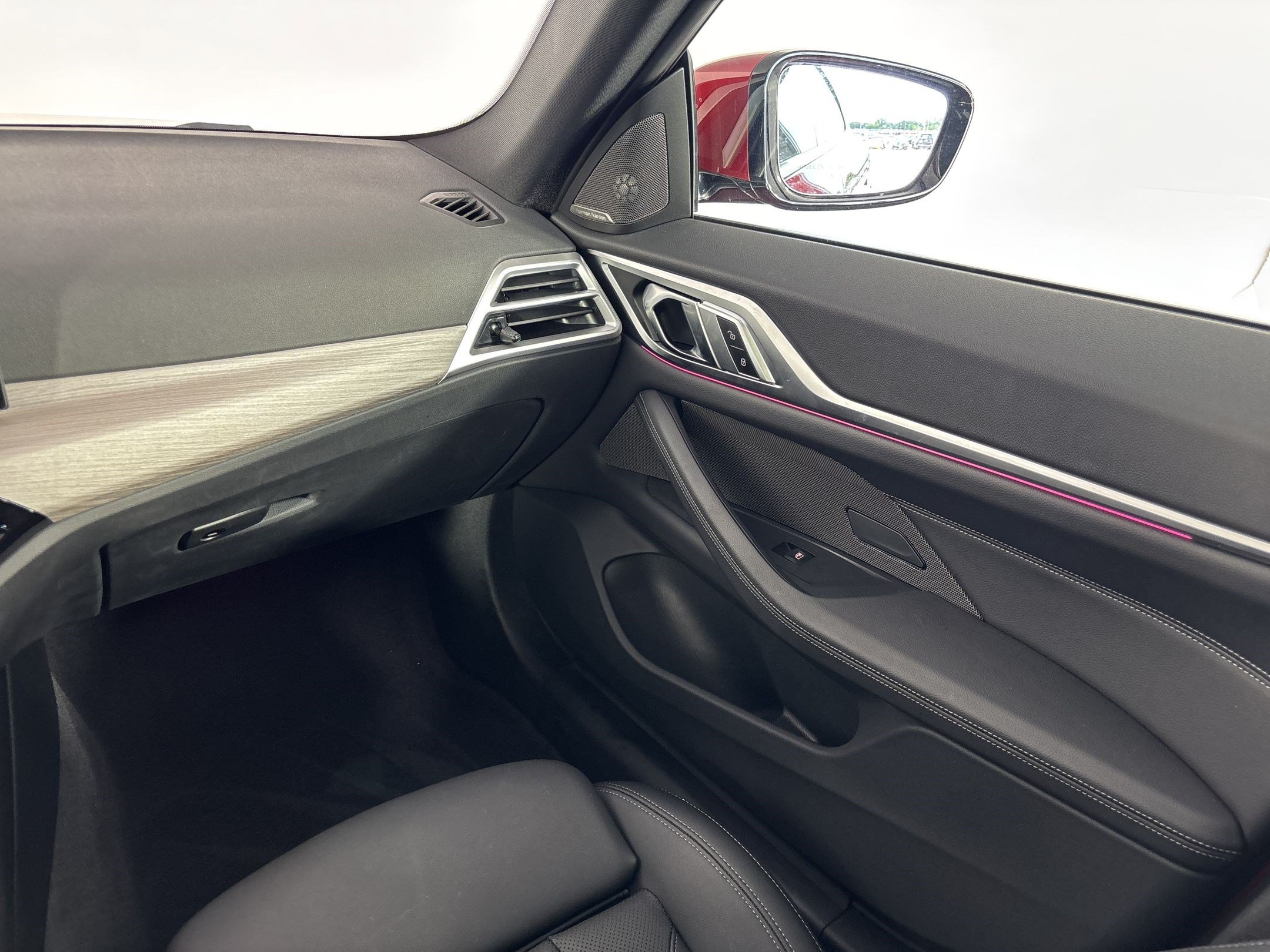 Used 2025 BMW 430i w/ Premium Package RWD image 29