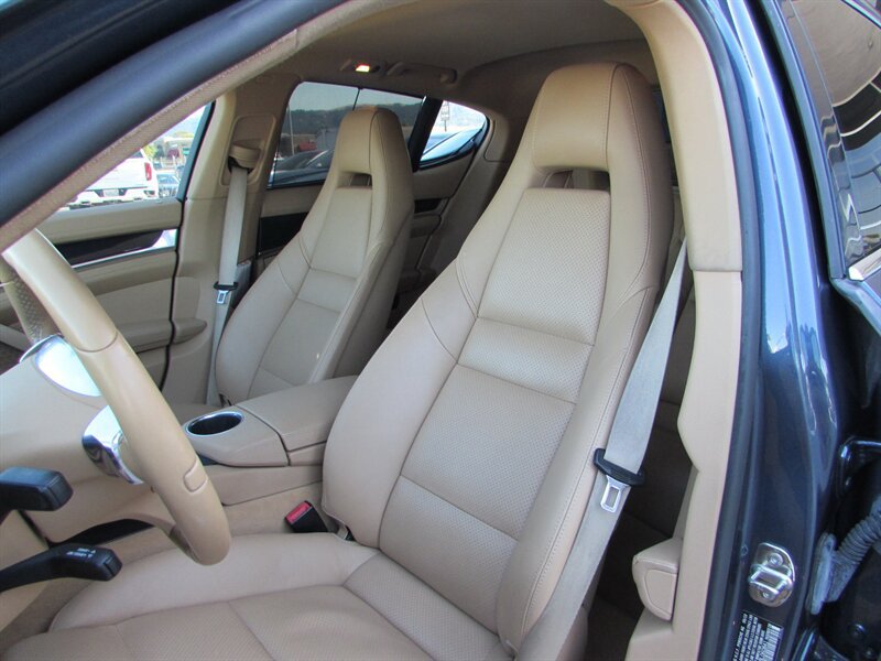 Used 2011 Porsche Panamera S RWD image 11
