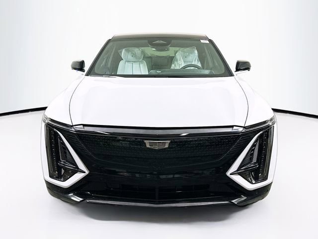 New 2026 Cadillac Lyriq Sport image 2