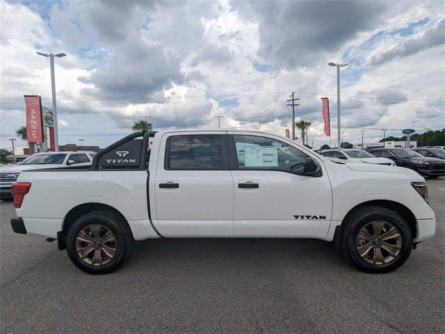 New 2024 Nissan Titan SV w/ SV Bronze Edition Package image 2
