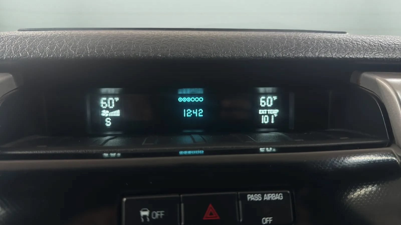 Used 2011 Ford F150 FX4 w/ FX Luxury Pkg AWD/4WD image 13