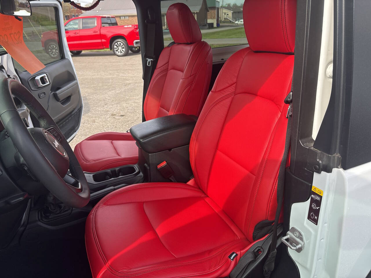 Used 2023 Jeep Wrangler Sport AWD/4WD image 17
