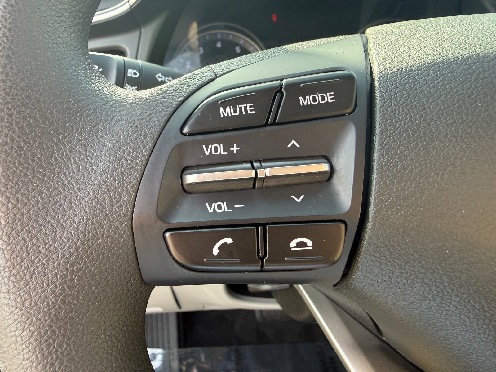 Used 2019 Hyundai Elantra SE image 14