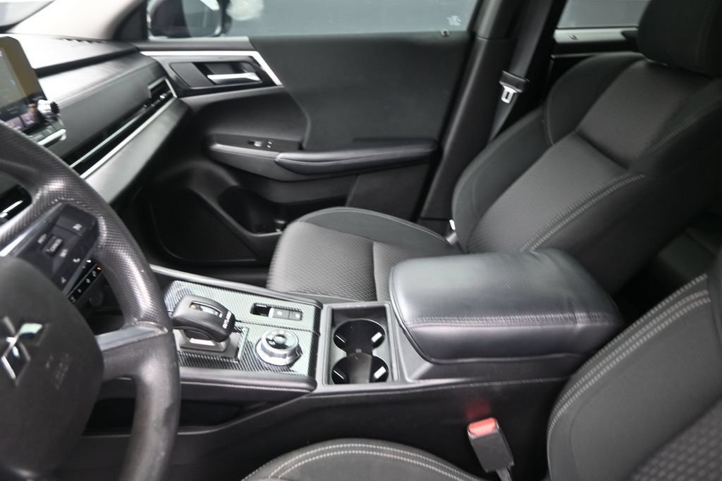 Used 2022 Volkswagen Atlas Cross Sport SE FWD image 11