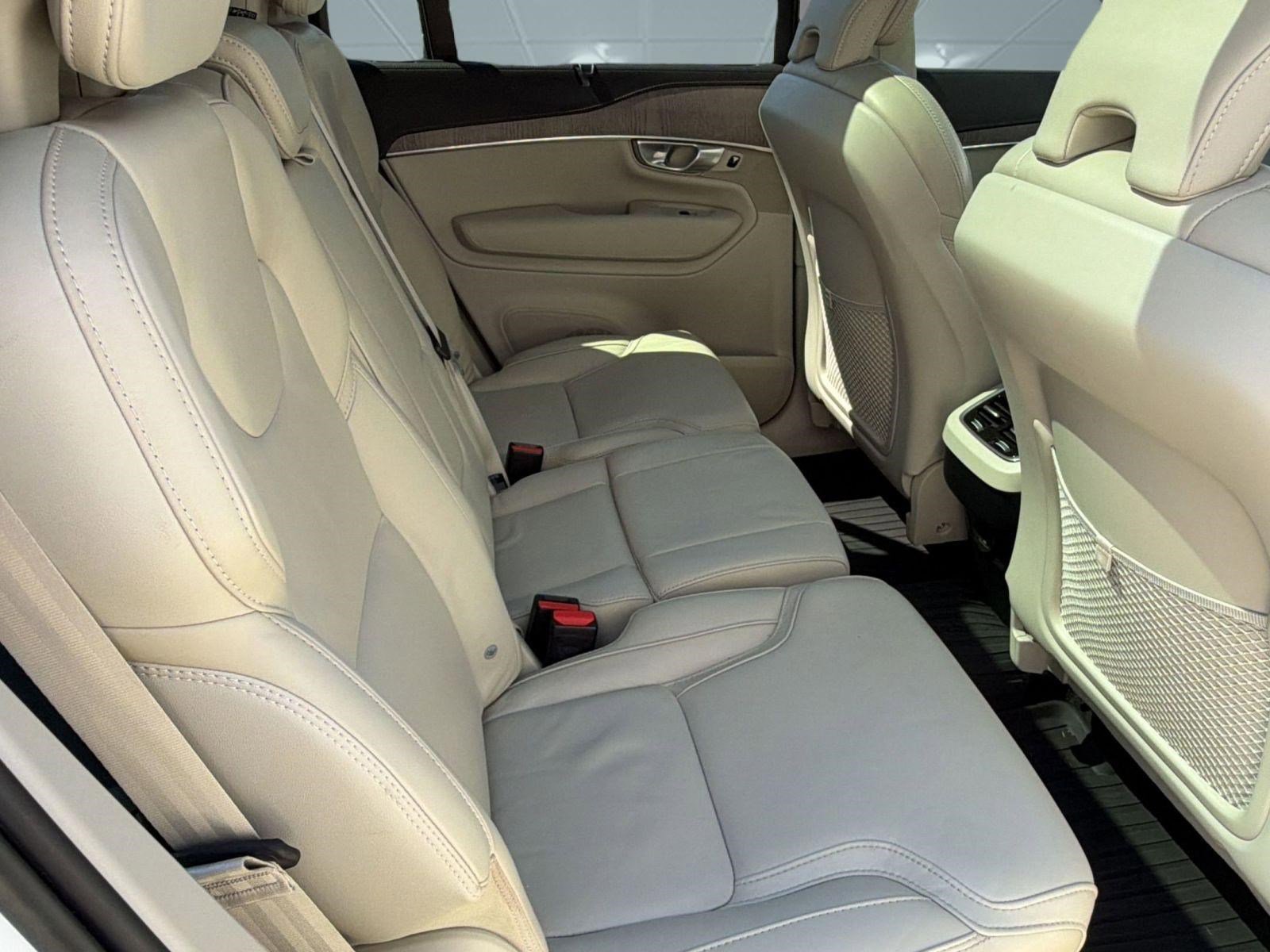 Used 2023 Volvo XC90 B6 Ultimate w/ Protection Package Premier AWD/4WD image 29