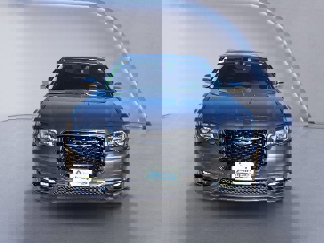 Used 2022 Chrysler 300 Touring L image 8