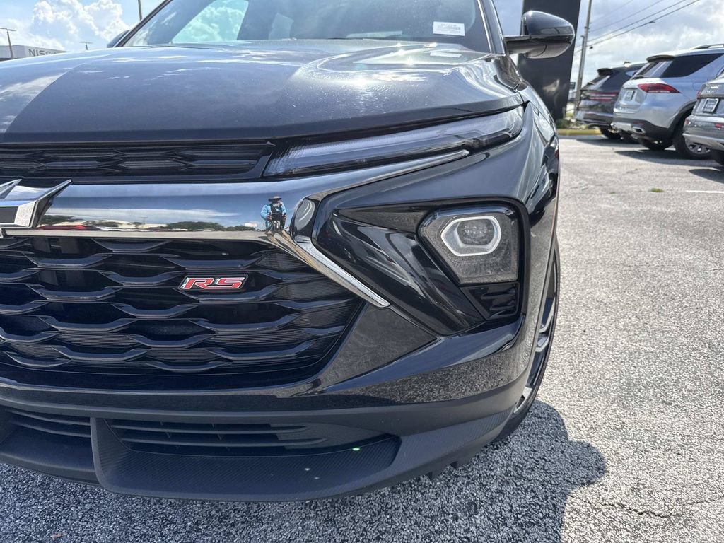 Used 2024 Chevrolet TrailBlazer RS FWD image 9