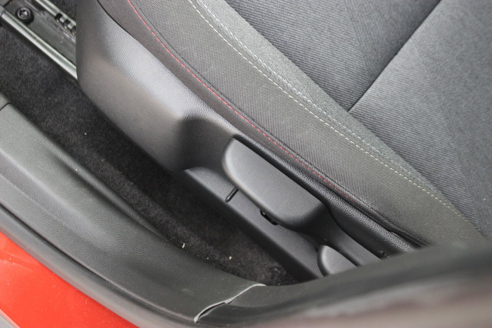 Used 2024 Chevrolet Trax RS w/ Driver Confidence Package image 17