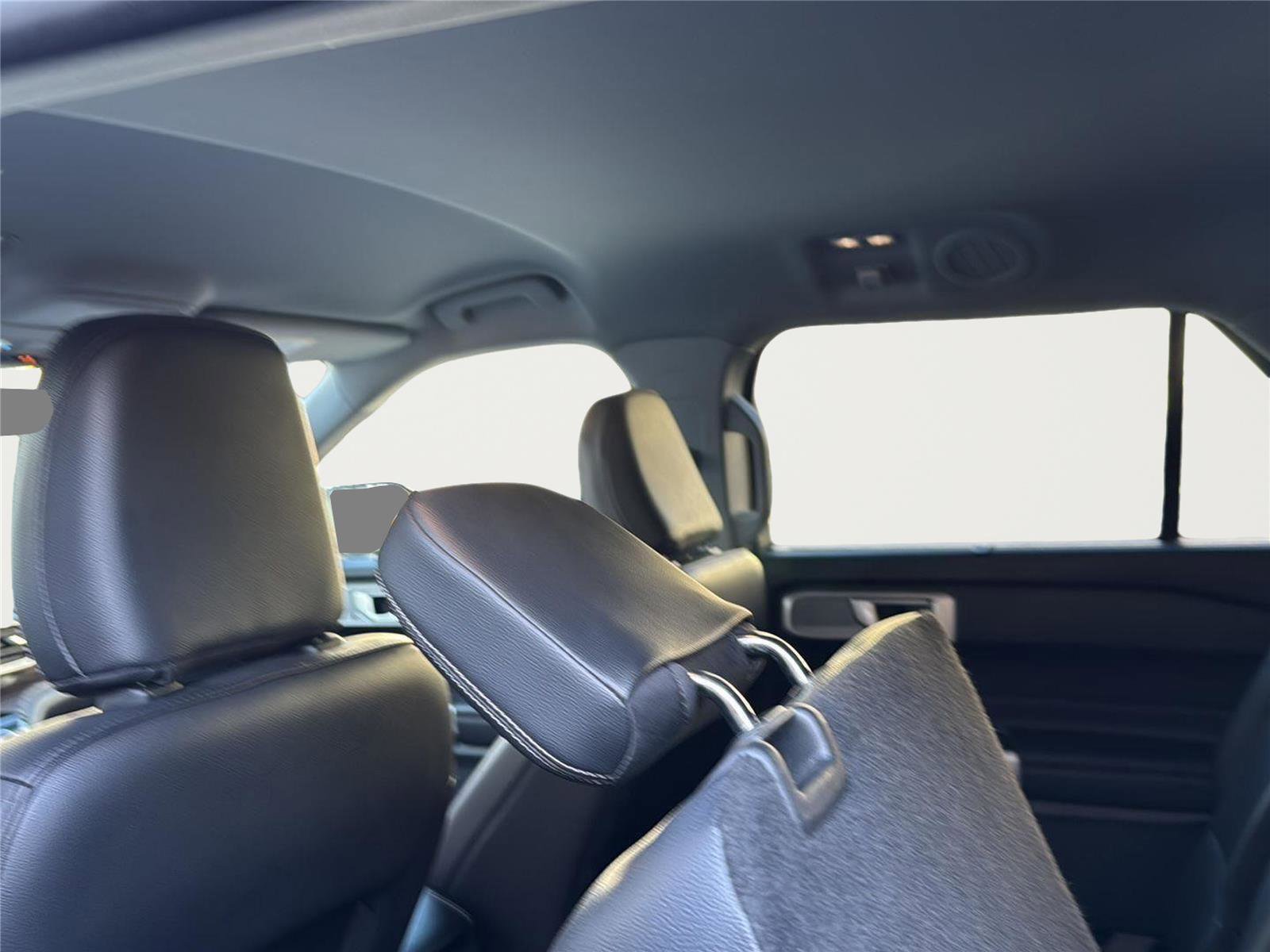 Used 2023 Ford Explorer Limited image 25