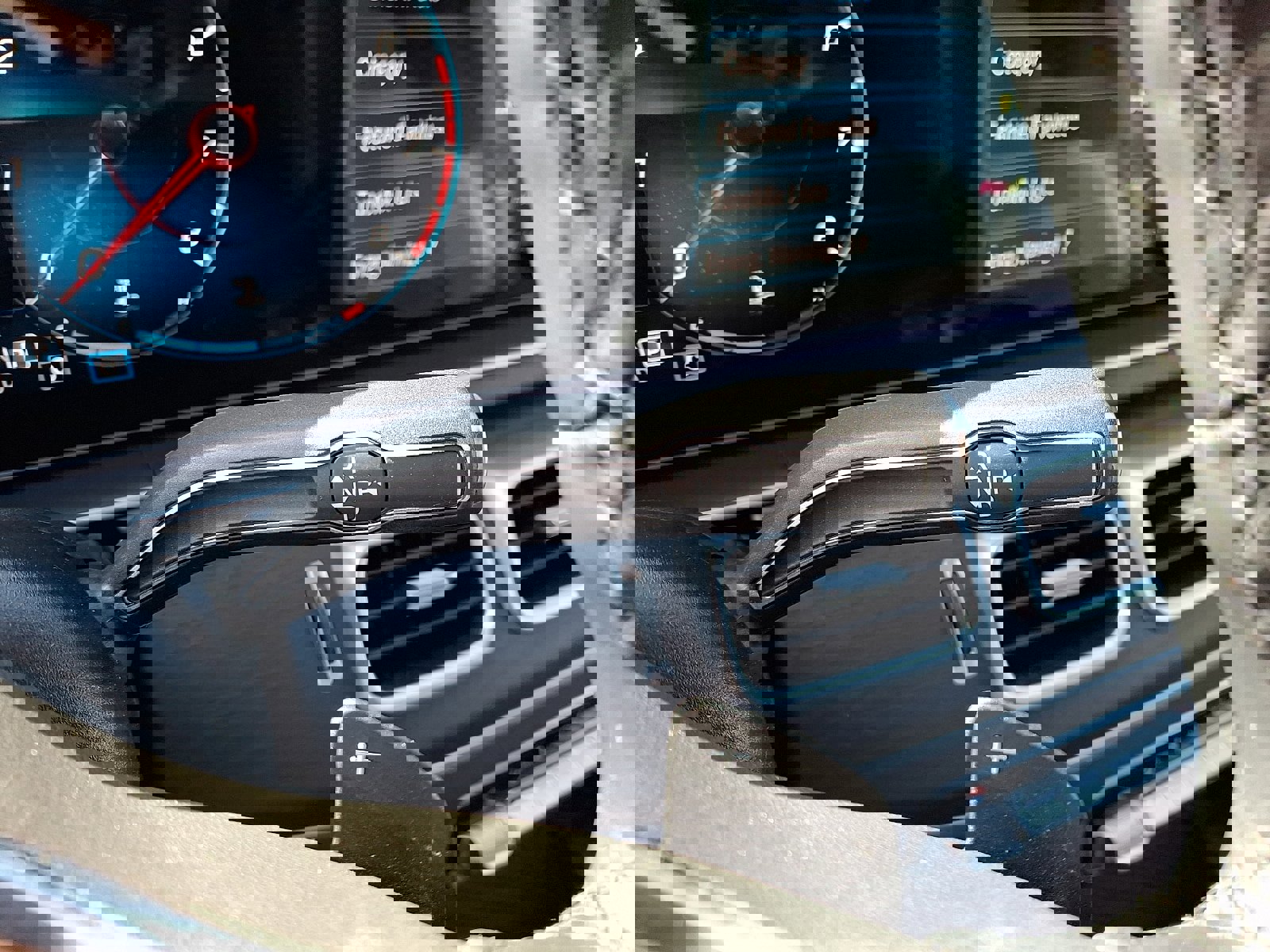 Used 2023 Mercedes-Benz GLE 350 4MATIC image 16