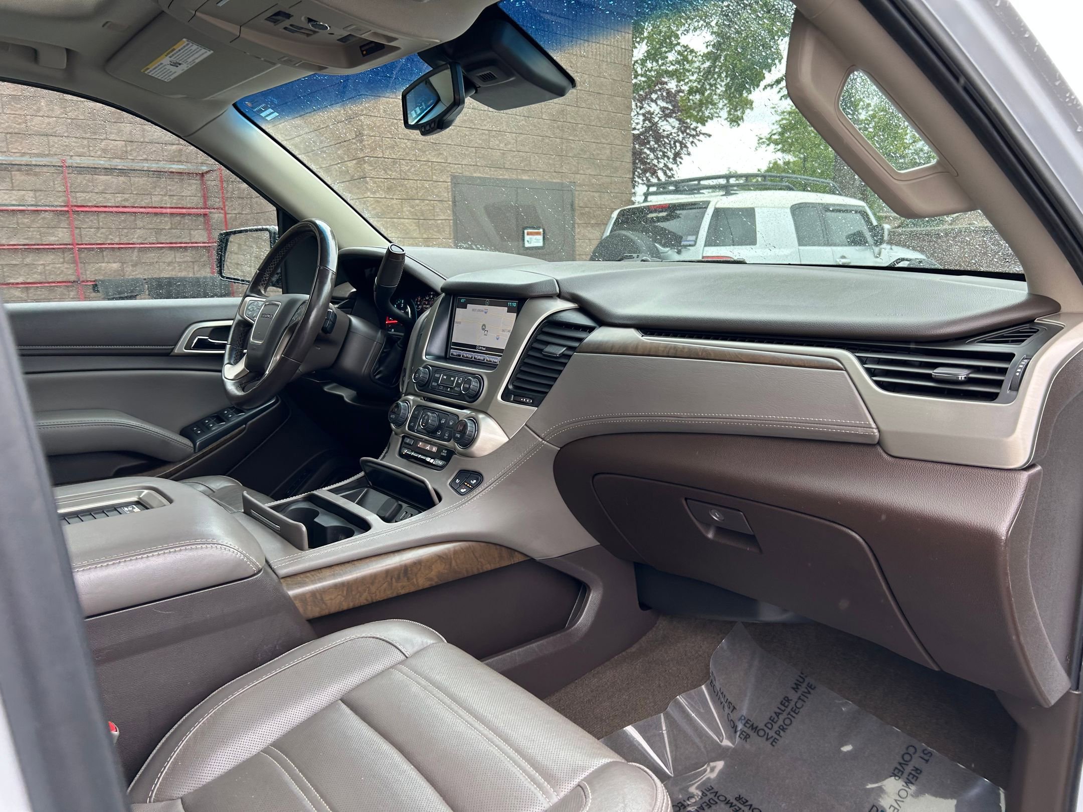 Used 2018 GMC Yukon XL Denali w/ Open Road Package AWD/4WD image 32