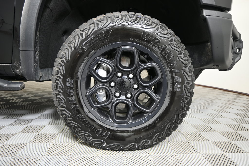 Used 2024 Chevrolet Silverado 1500 ZR2 w/ ZR2 Bison Edition AWD/4WD image 12