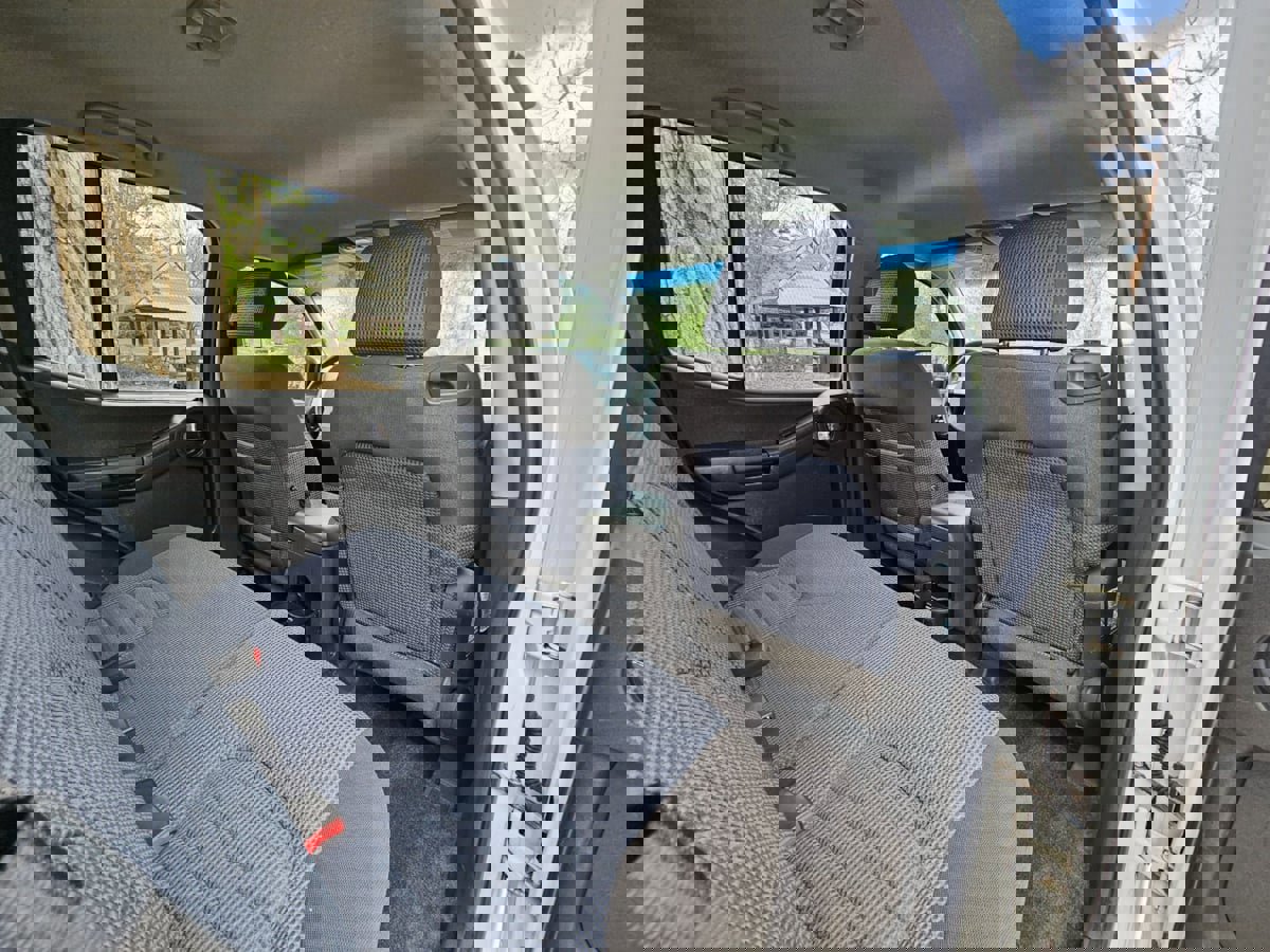 Used 2005 Nissan Xterra Off-Road image 33