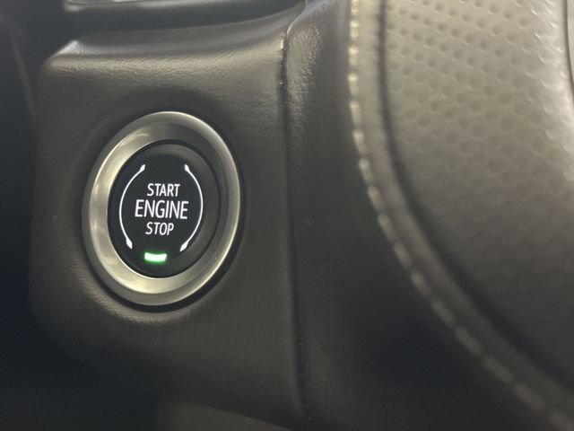 Certified 2024 GMC Yukon SLT w/ SLT Luxury Package image 17