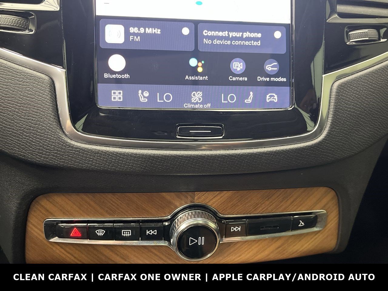 Used 2023 Volvo XC90 B6 Plus w/ Protection Package image 23