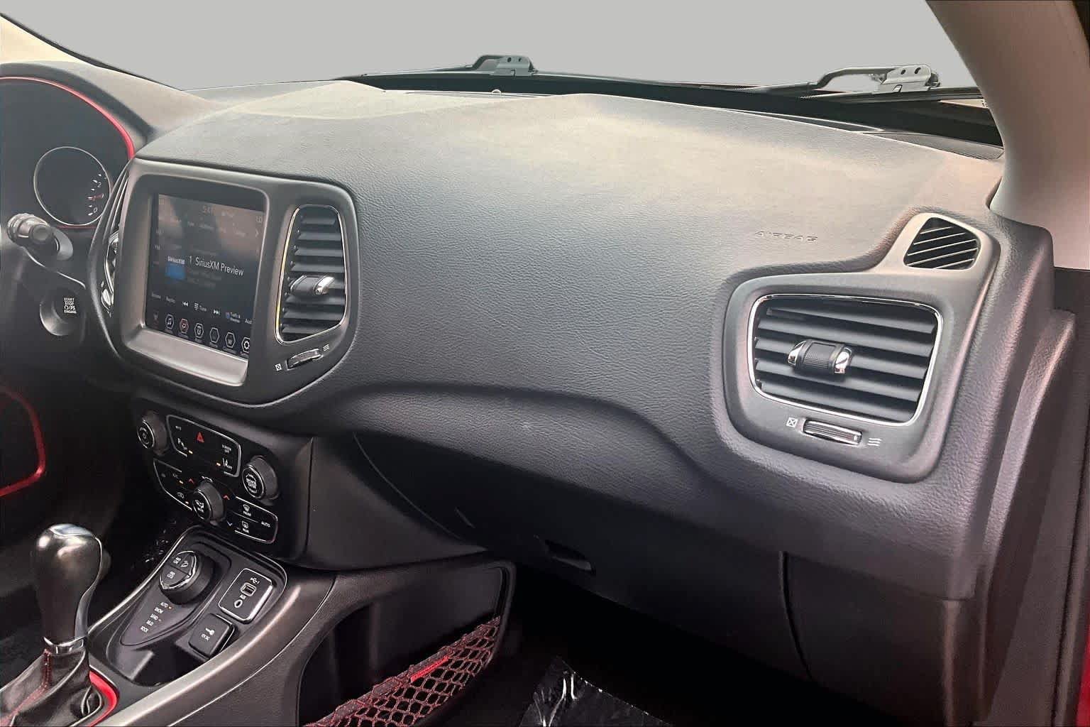 Used 2021 Jeep Compass Trailhawk AWD/4WD image 17
