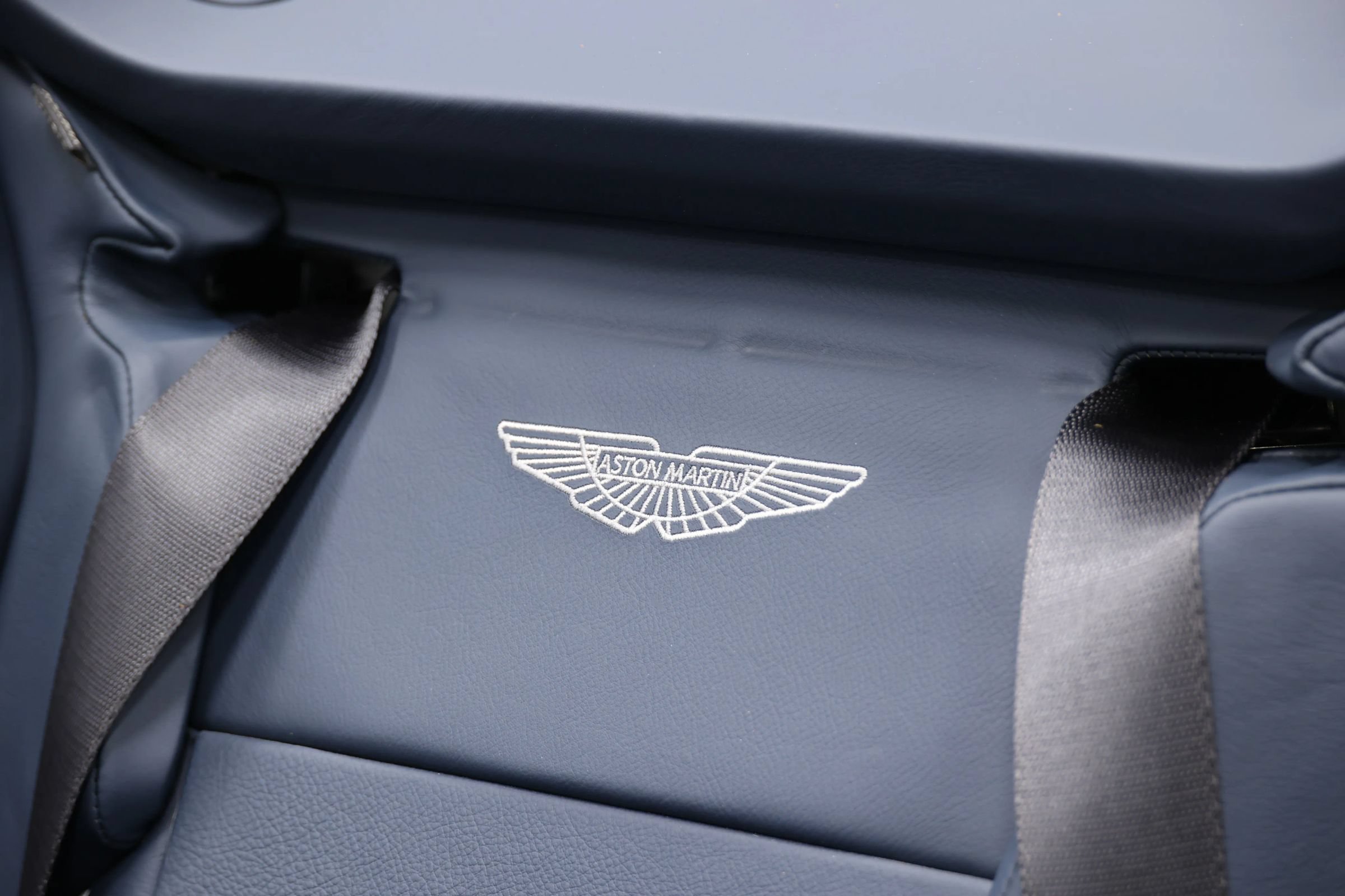 Used 2012 Aston Martin Virage Volante RWD image 46