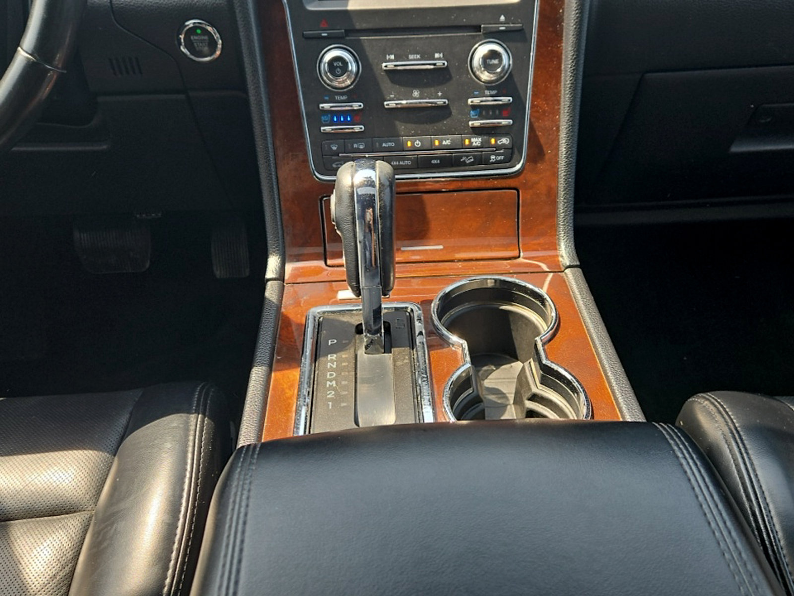 Used 2017 Lincoln Navigator Select AWD/4WD image 20