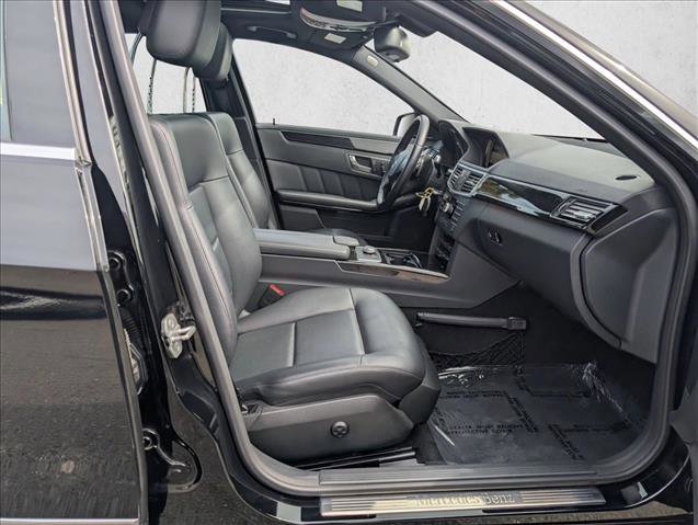 Used 2010 Mercedes-Benz E 350 Sedan image 21