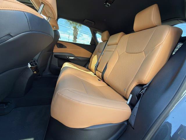 Used 2024 Lexus RX 350 Premium Plus w/ Convenience Package FWD image 12