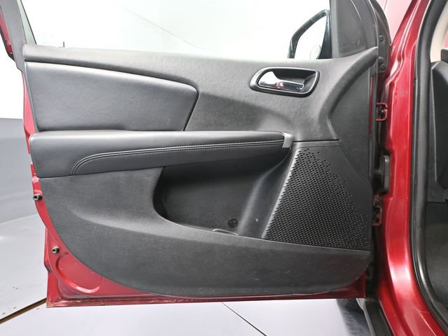 Used 2011 Dodge Journey Mainstreet w/ Safe & Sound Group AWD/4WD image 19