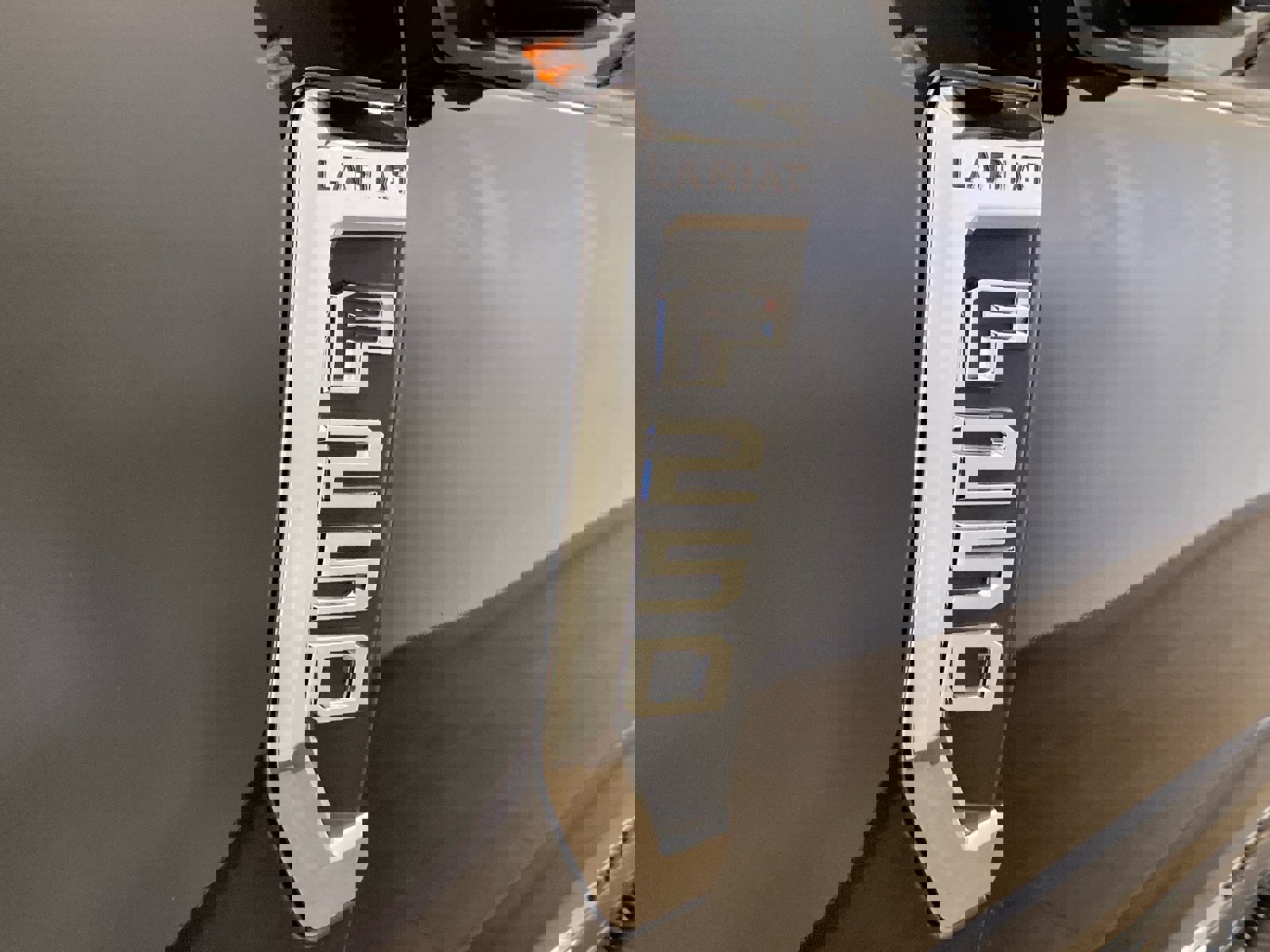 Used 2020 Ford F250 Lariat w/ Lariat Ultimate Package image 13