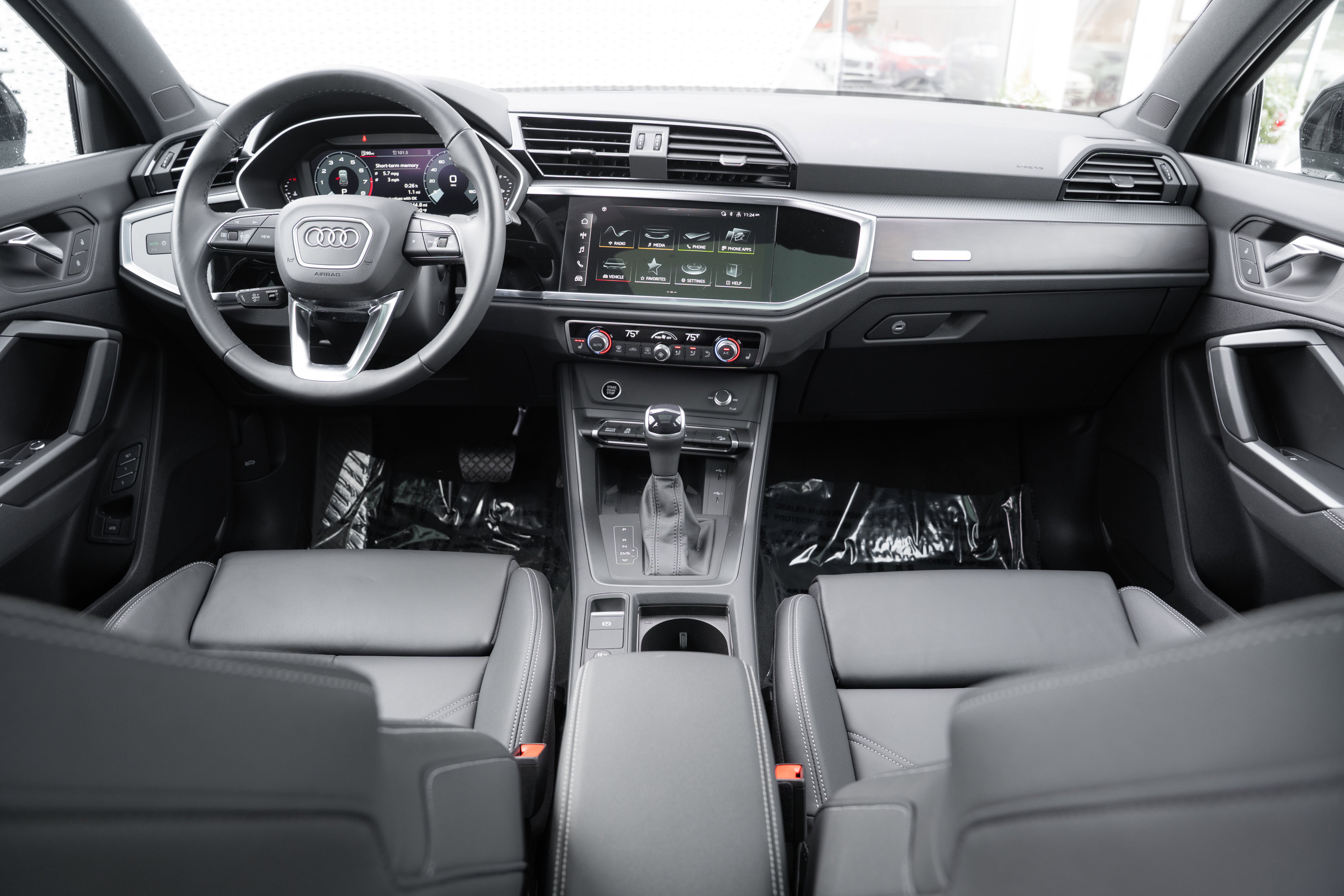 Certified 2024 Audi Q3 2.0T Premium image 8