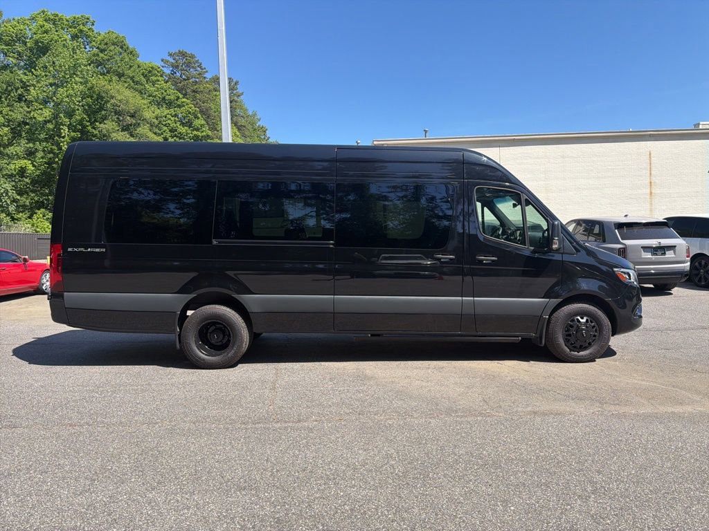 Used 2024 Mercedes-Benz Sprinter 3500 image 13