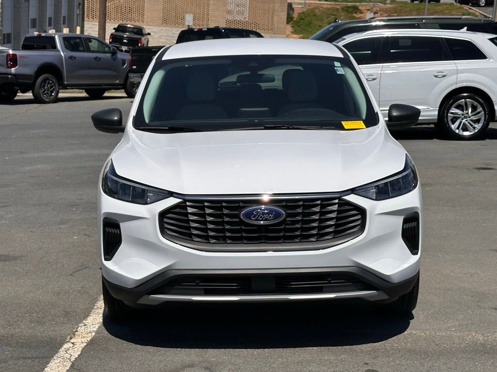 Used 2024 Ford Escape Active image 10