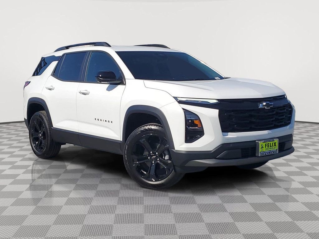 New 2026 Chevrolet Equinox LT w/ Midnight Edition FWD image 2