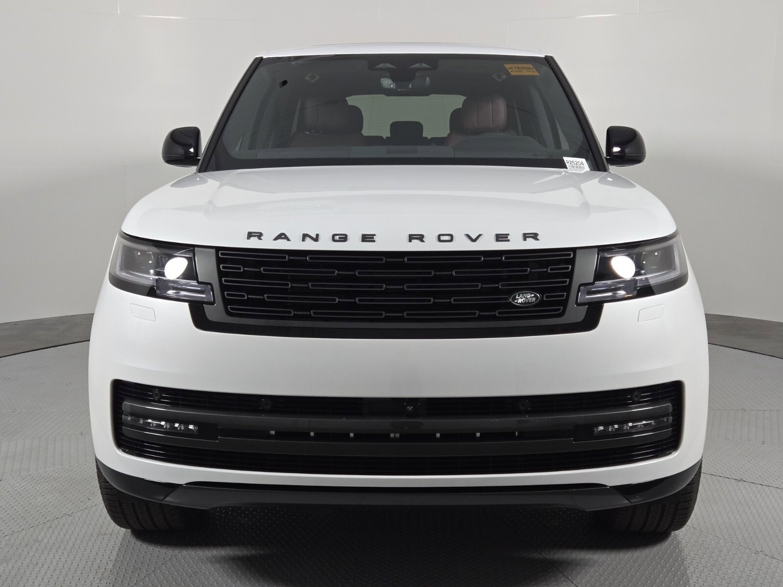 New 2025 Land Rover Range Rover SE image 8
