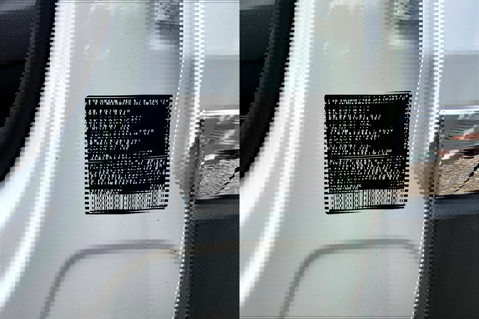 Used 2020 Volkswagen Tiguan SEL image 33