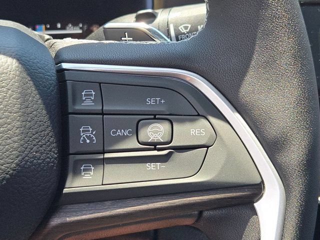 New 2026 Jeep Grand Cherokee Altitude AWD/4WD image 39