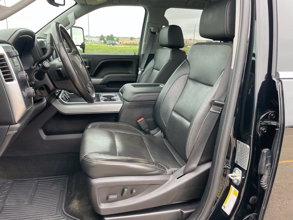Used 2017 Chevrolet Silverado 3500 LTZ w/ Duramax Plus Package AWD/4WD image 7