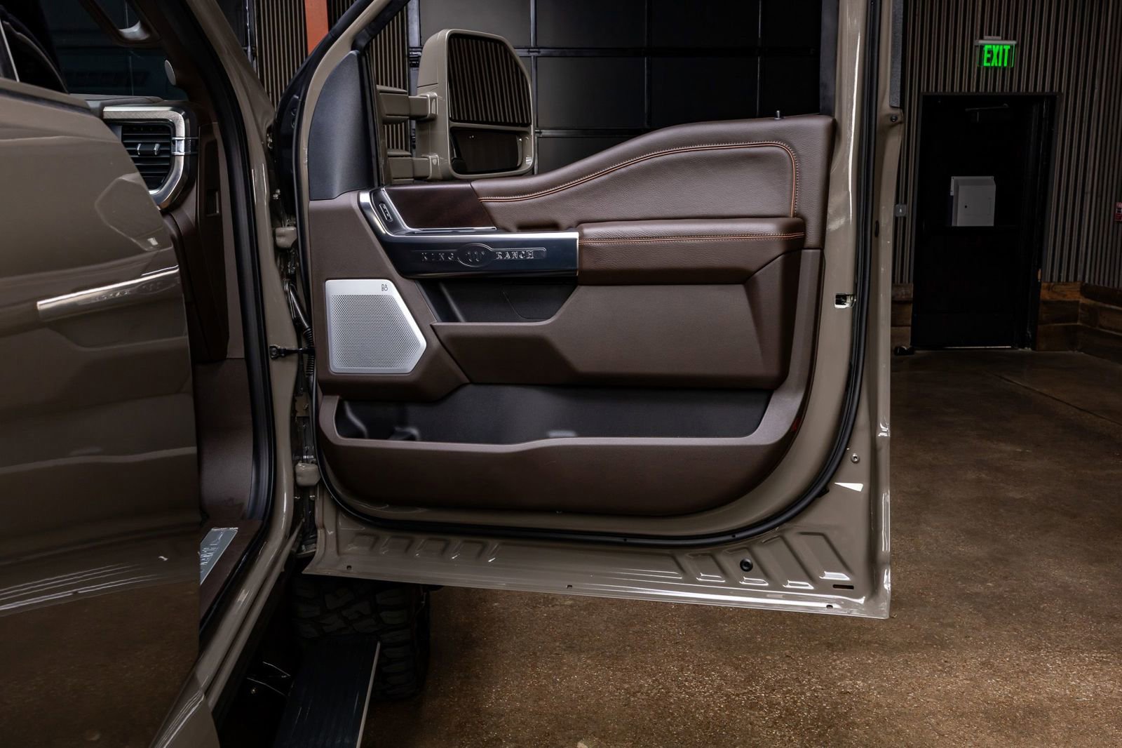 Used 2026 Ford F450 King Ranch w/ Chrome Package image 36