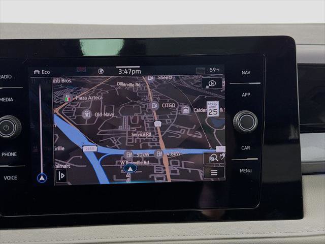 Used 2025 Volkswagen Taos SEL image 14